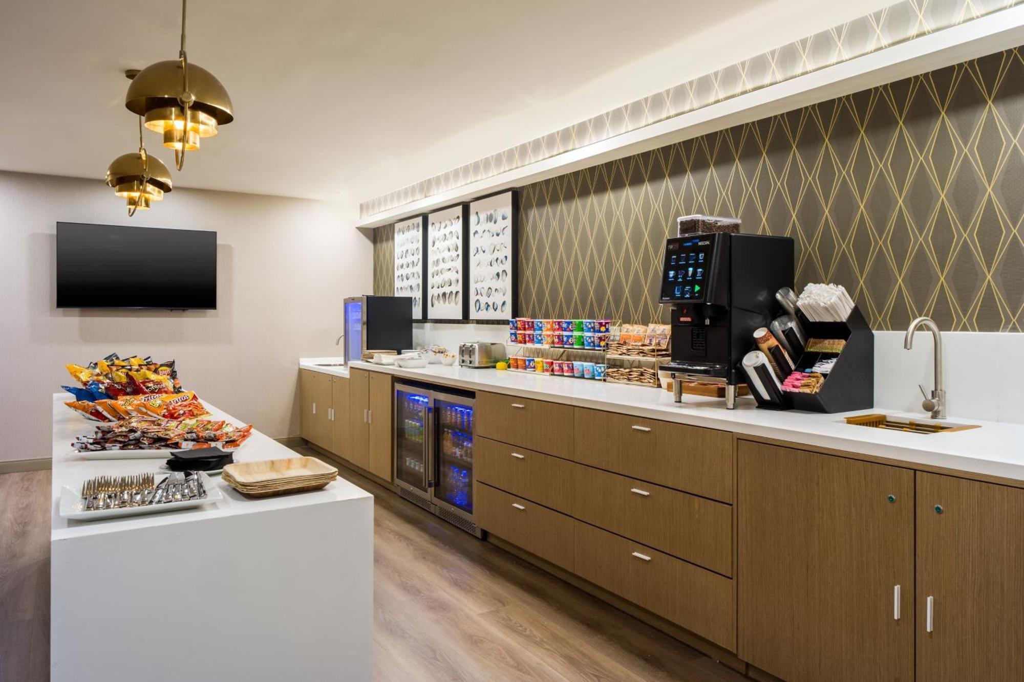Delta Hotels By Marriott Ontario Airport Zewnętrze zdjęcie